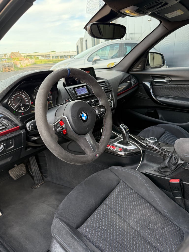 BMW 1 Serie 125d - m sport - nieuwe motor- full option!