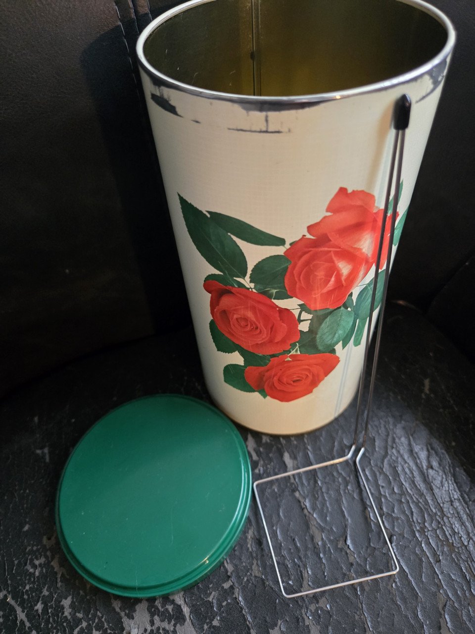 Beschuitbus met groen deksel Tomado H 21.5 cm