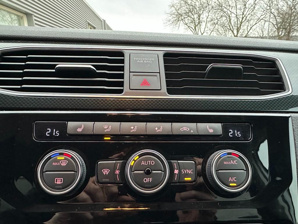 Volkswagen Caddy 1.4 tsi highline 5-pers. led camera trekhaak navi