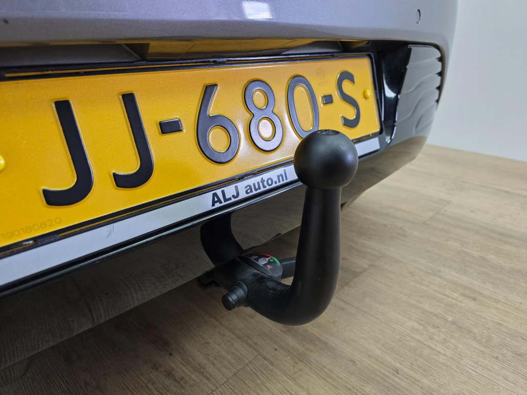 Renault Clio 0.9 tce met cruisecontrol en trekhaak | tweedehands renault cl