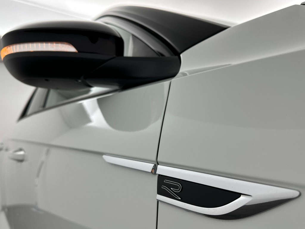 Volkswagen T-roc r-line-edition 1.5 110 kw / 150 pk tsi suv 7 versn