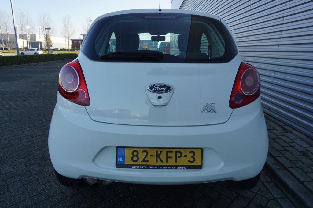 Ford KA 1.2 titanium airco / elektr. ramen / nap / apk t/m 18-11-2026