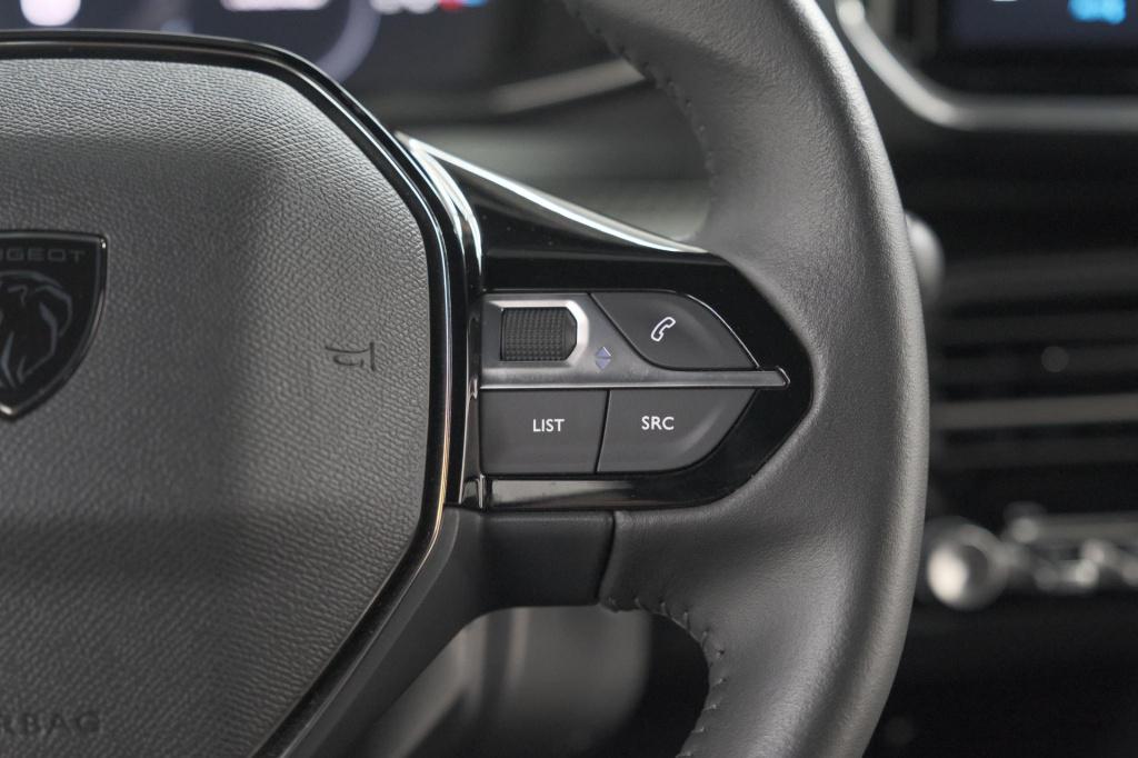 Peugeot 2008 puretech 100 allure | apple carplay | parkeersensoren | climat