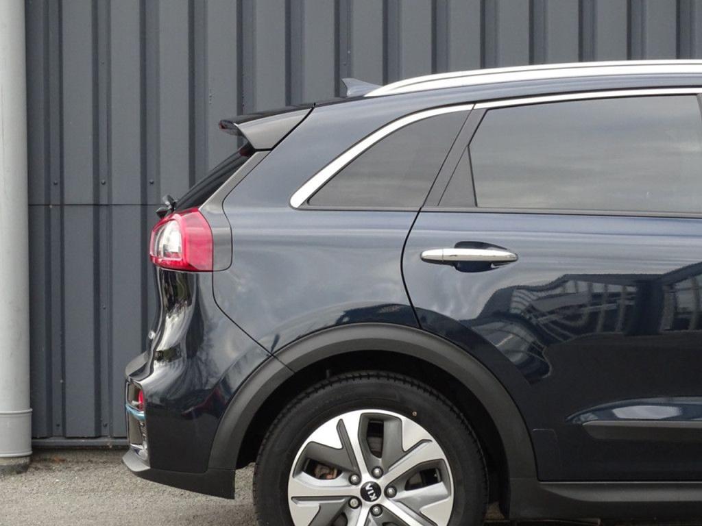 Kia E-niro executiveline 64 kwh incl. btw | led | stoelkoeling-en verwarmin