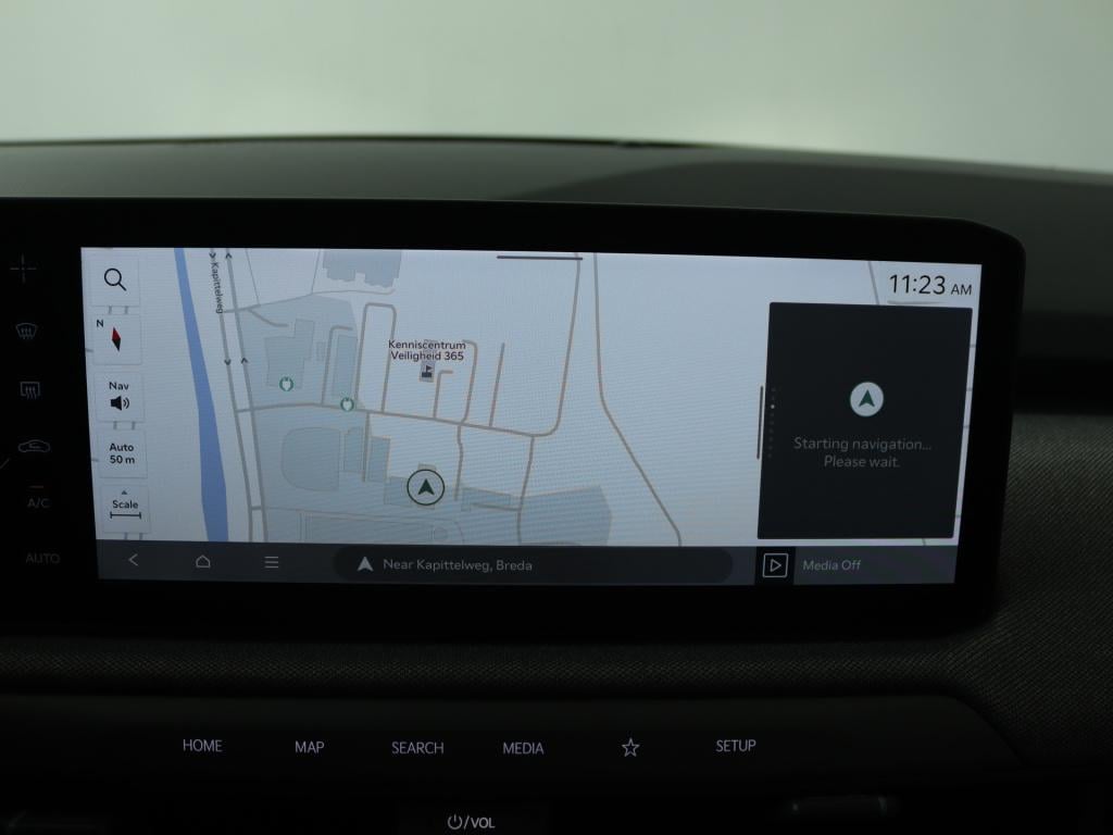 Kia Ev3 plus 81.4 kwh | trekhaak afneembaar | parkeercamera | stoel- en stu