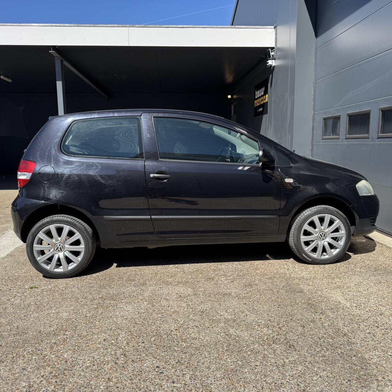 Volkswagen Fox 1.2 40KW Trendline 5DRS 2007 Zwart Airco Apk