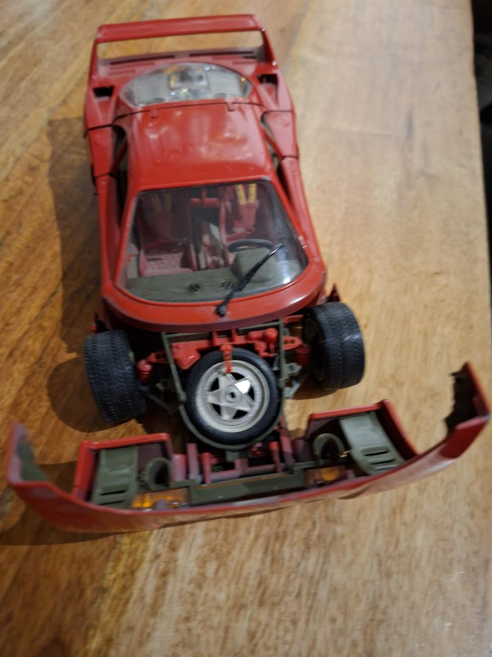 Tevkoop 3 ferrari's  1 op 18