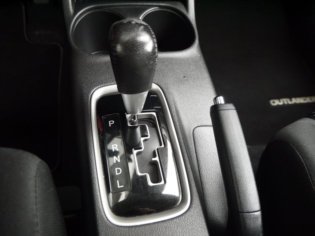 Mitsubishi Outlander 2.0 intense|trekhaak|rijklaar