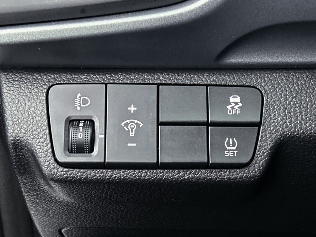 Kia Stonic 1.0 t-gdi dynamicline | navigatie | parkeercamera | roofrails | 