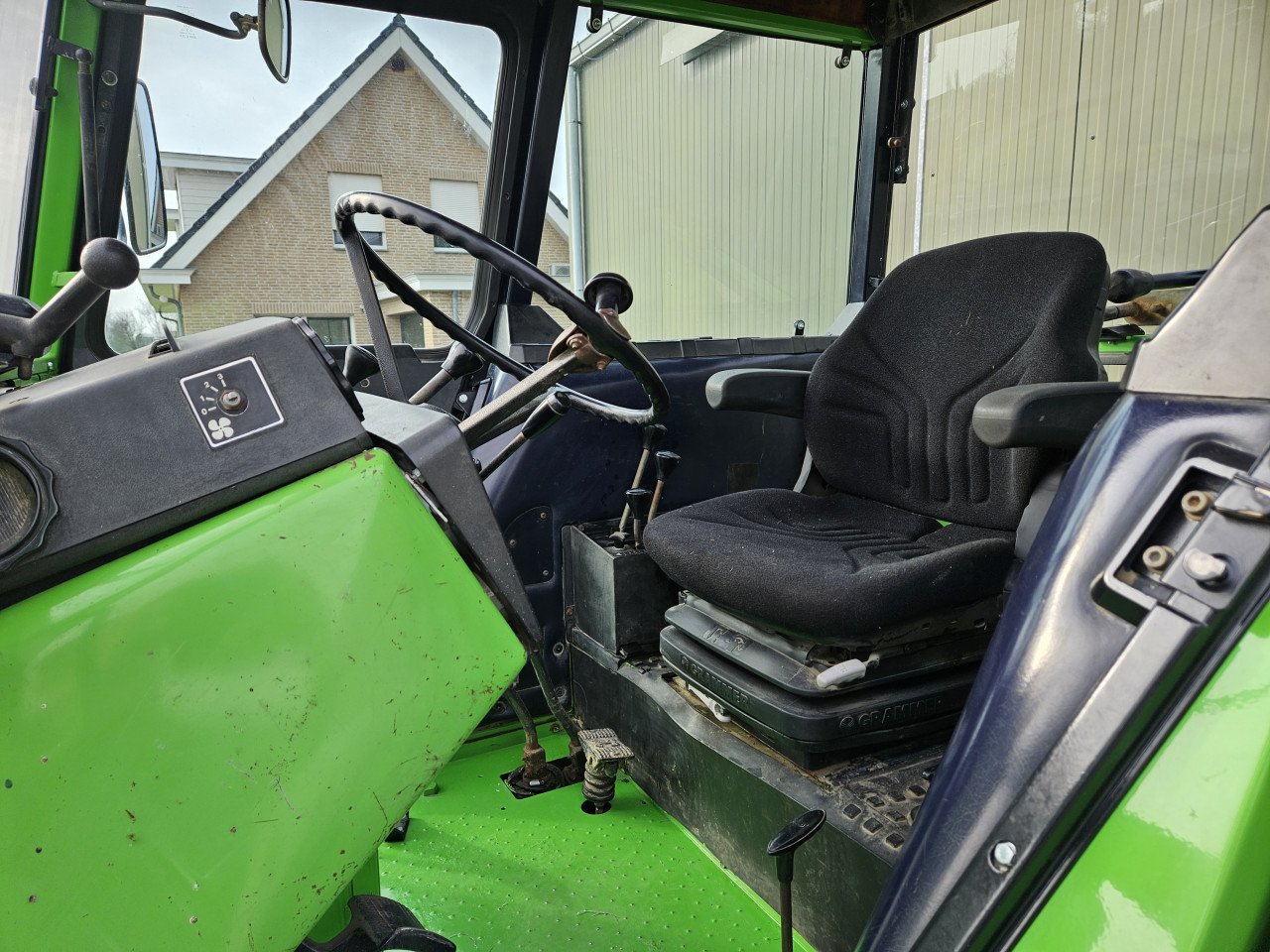 Deutz dx 120
