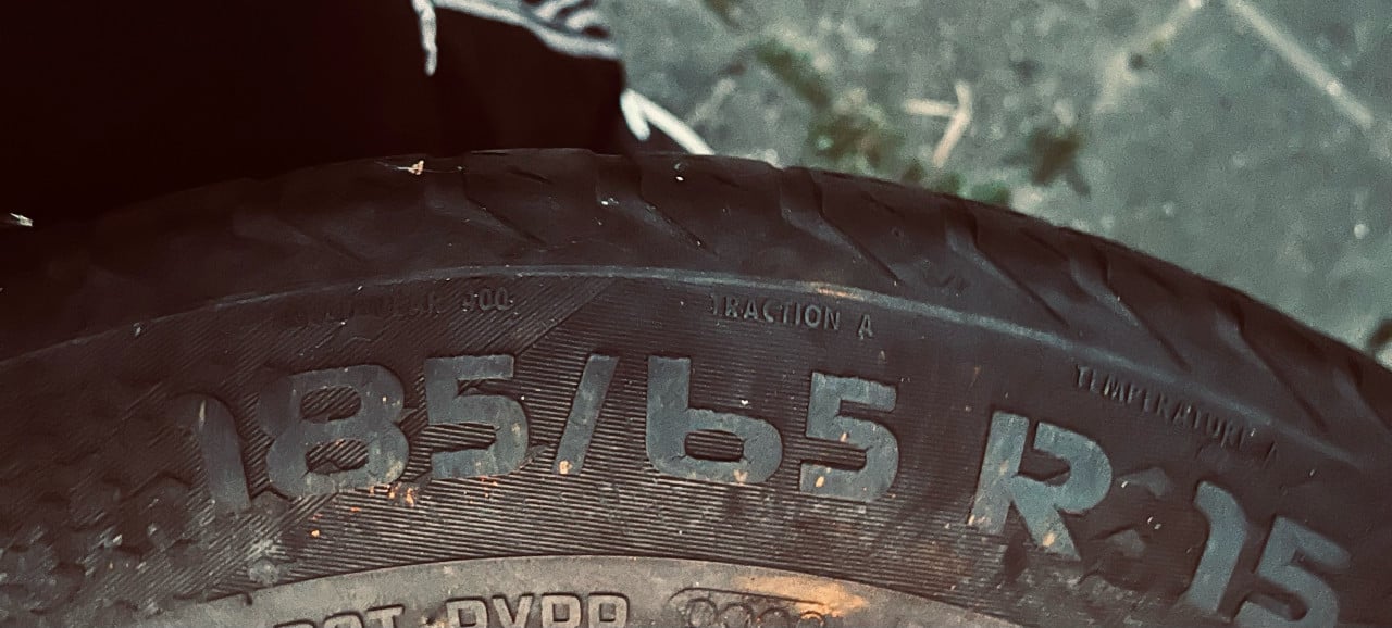 Banden 185/65R15
