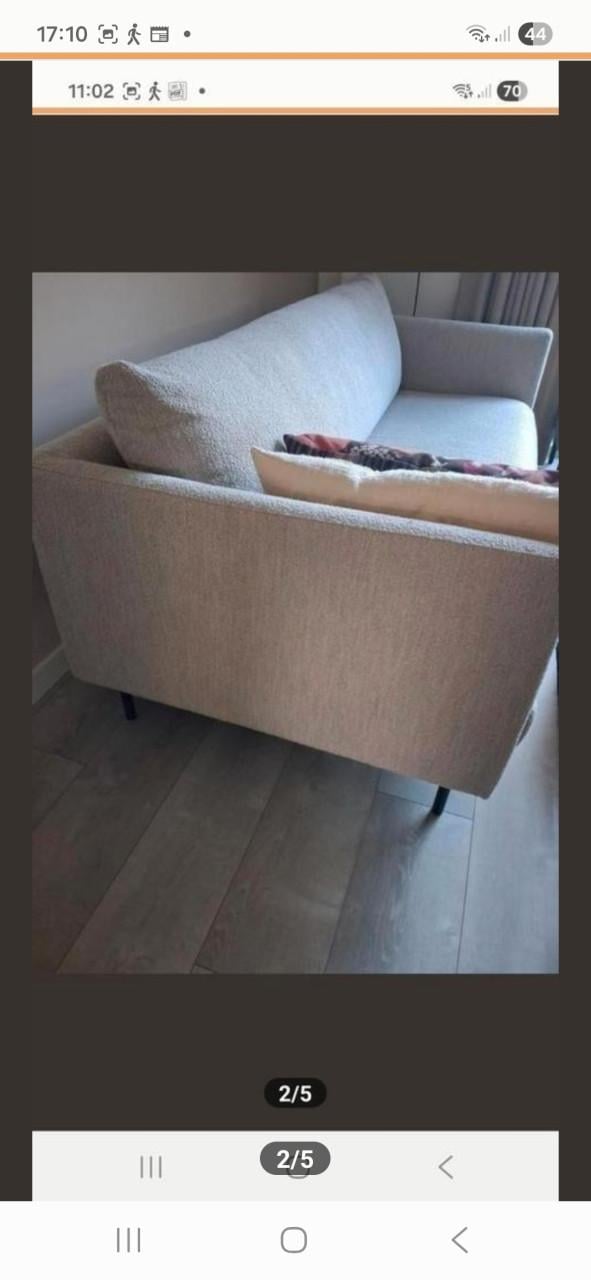 Fest Amsterdam bank in nieuwstaat.