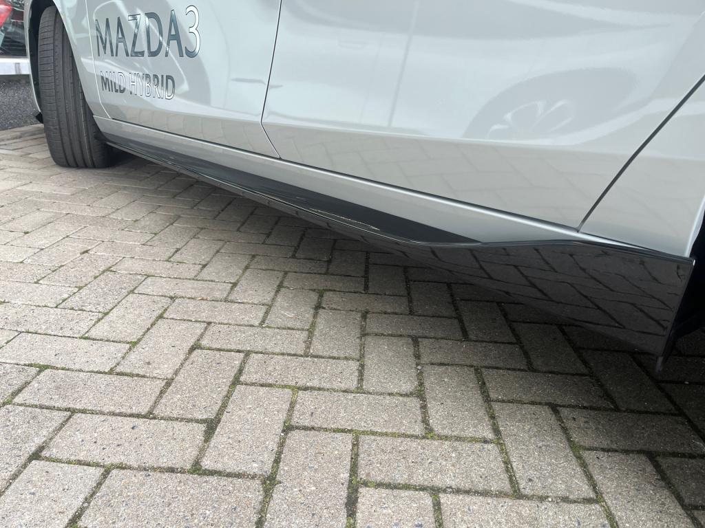 Mazda 3 2.0 e-skyactiv-x m hybrid 186 nagisa|rijklaar