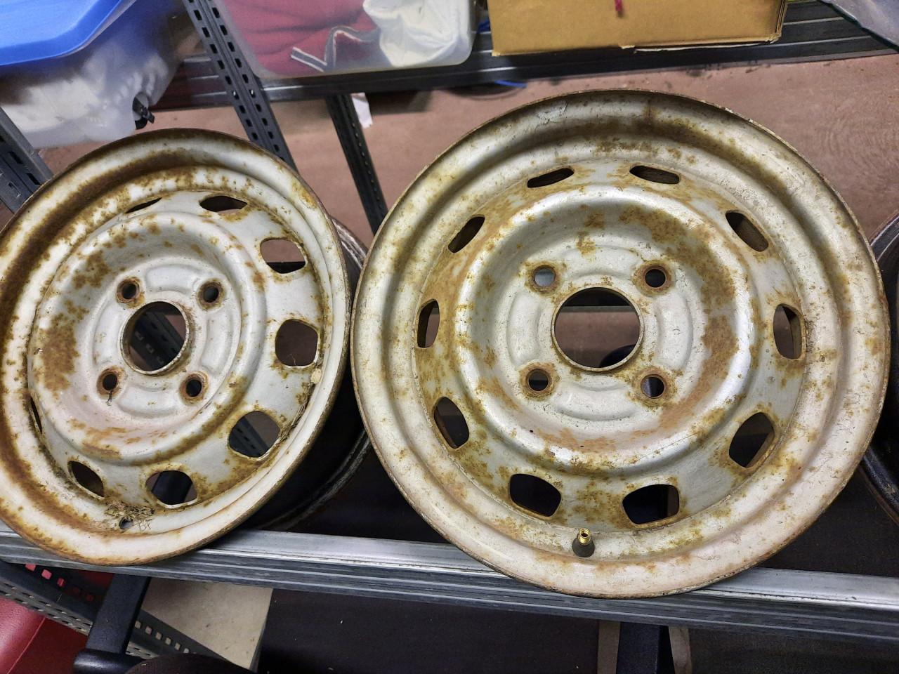 Diverse banden, velgen, spatborden aanhanger aanhangwagen kar trailer