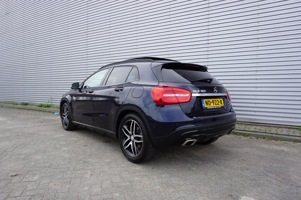 Mercedes-Benz Gla-klasse 180 ambition airco / navi / cruise / pano / parkee