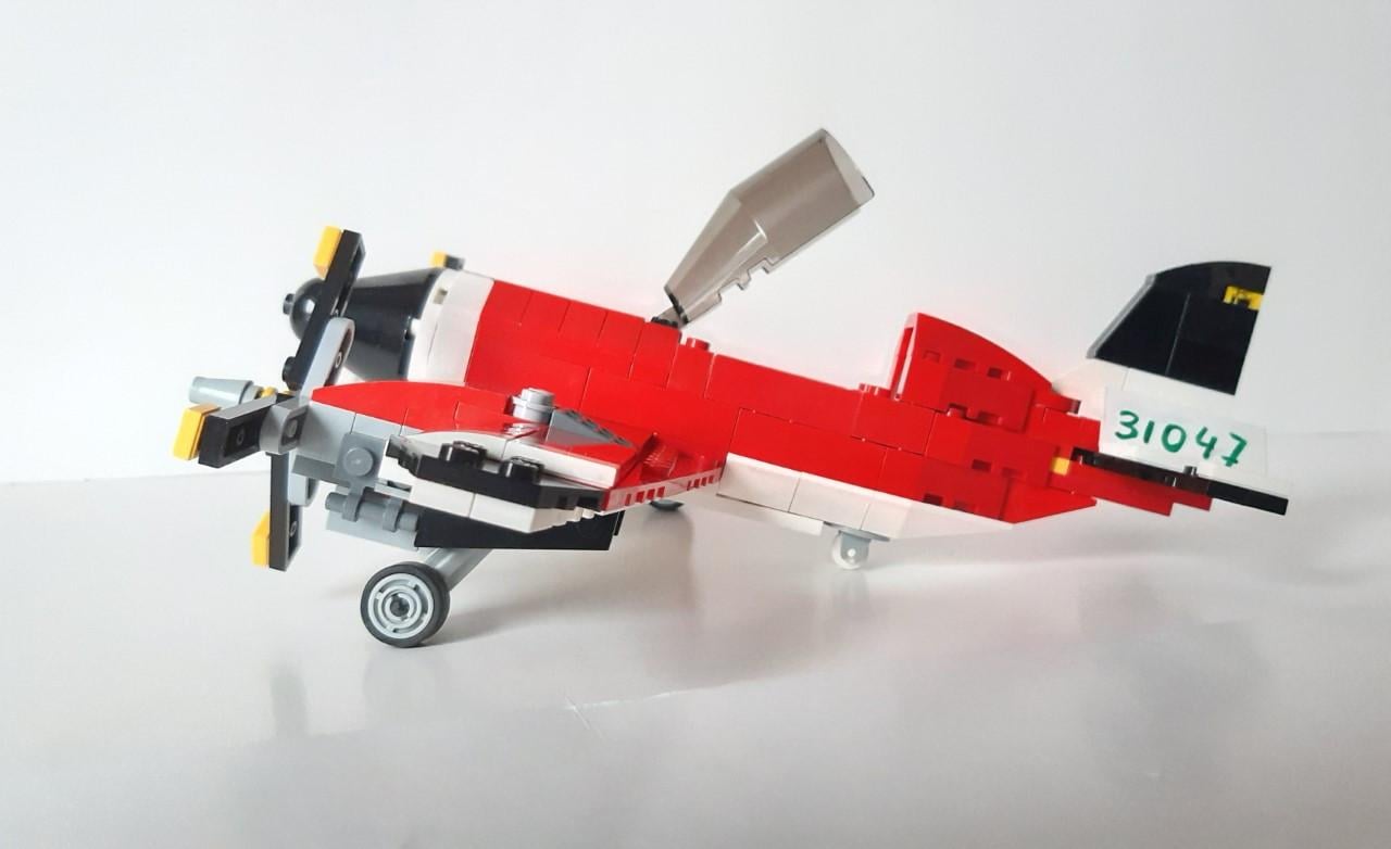 Lego Creator 31047: Propellervliegtuig, watervliegtuig of een helikopter.