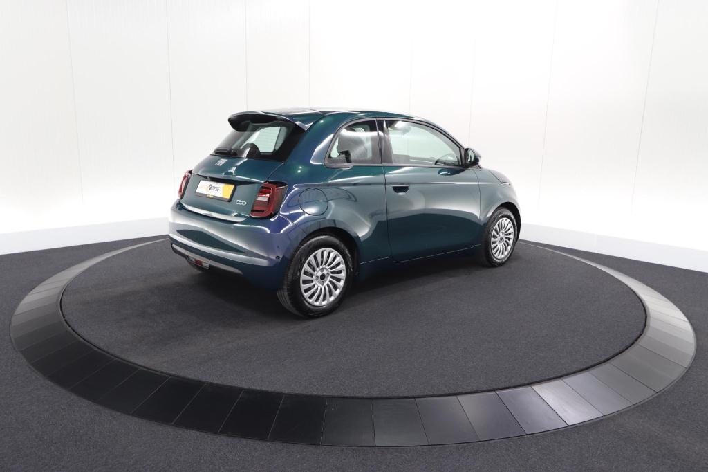 Fiat 500 urban 42 kwh | 96,9% soh | 3 fase laadfunctie | camera | apple car