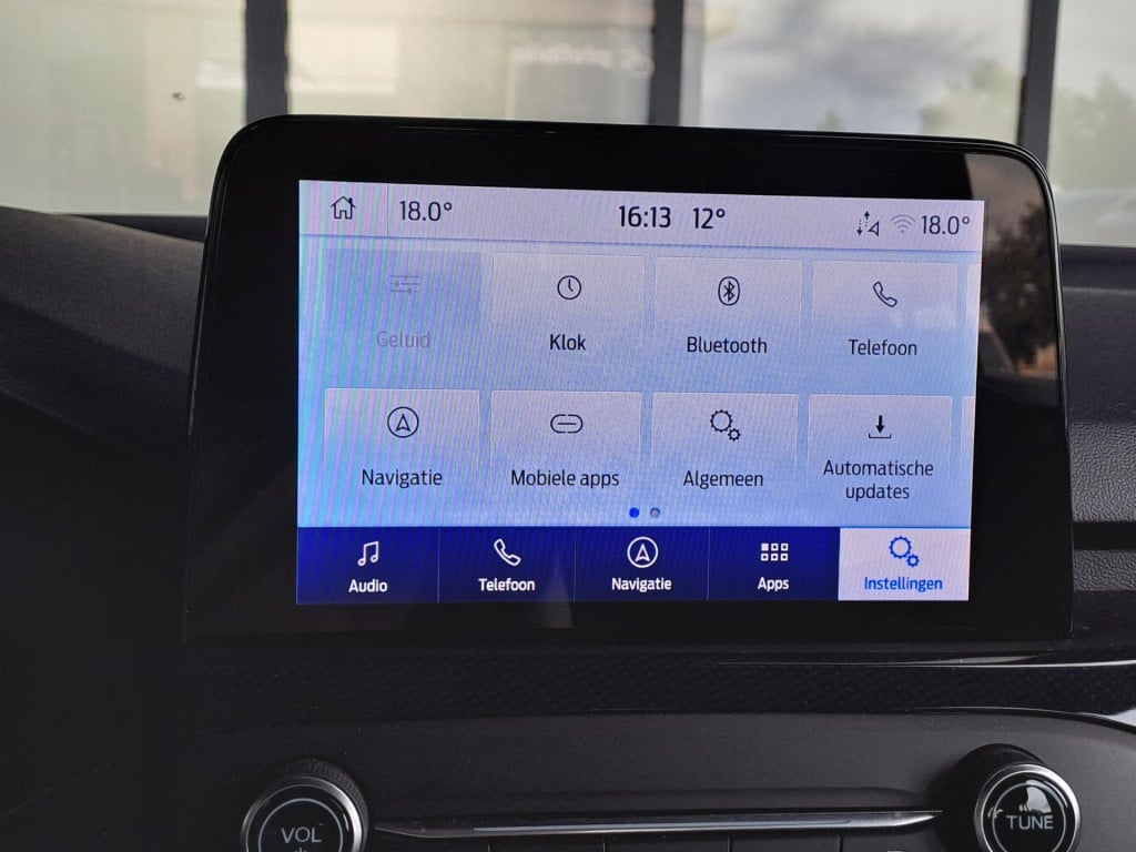 Ford Focus 1.5 ecoboost st line business | 182 pk! | winter pack | apple ca