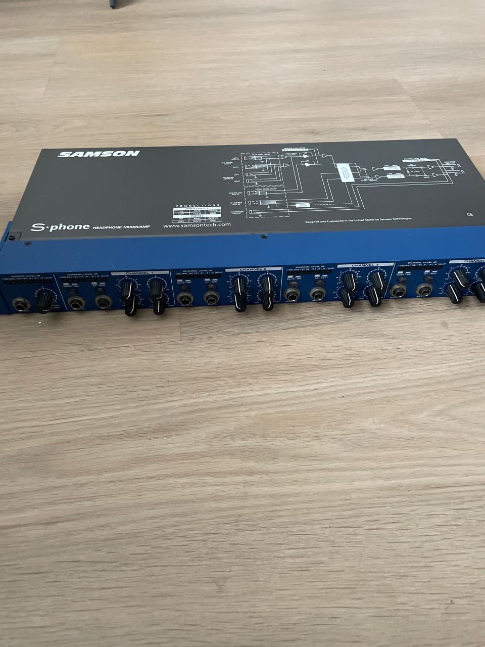 Koptelefoon Mixer/amp