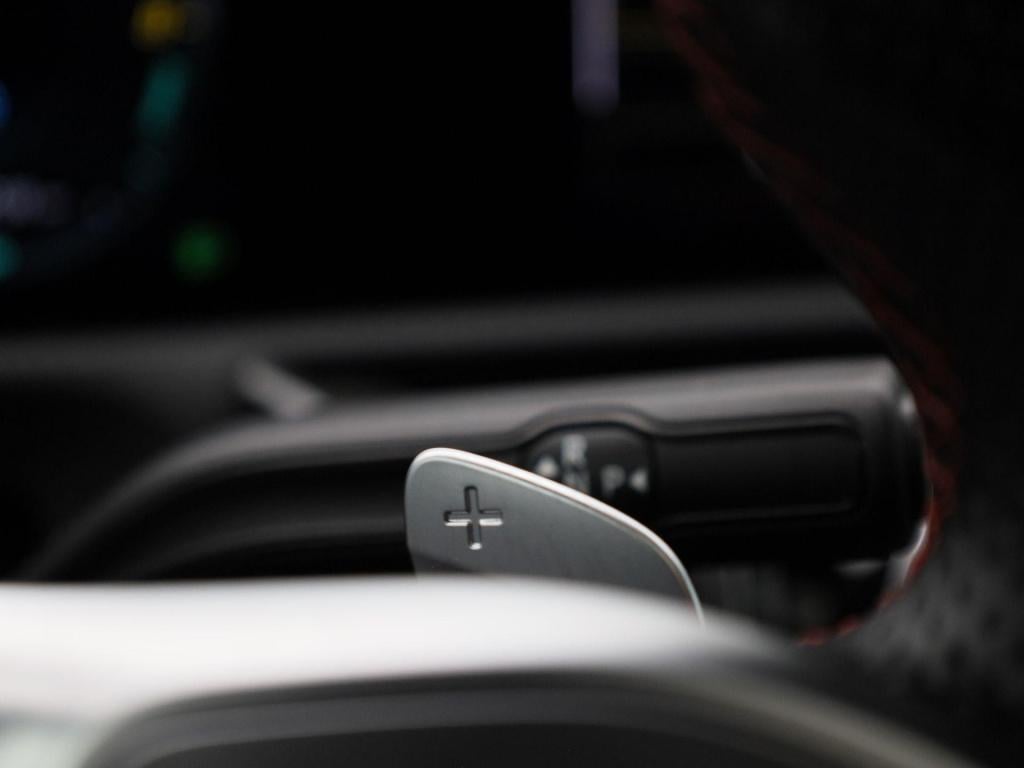 Mercedes-Benz A-Klasse limousine a 250 e amg line | automaat | panoramadak 