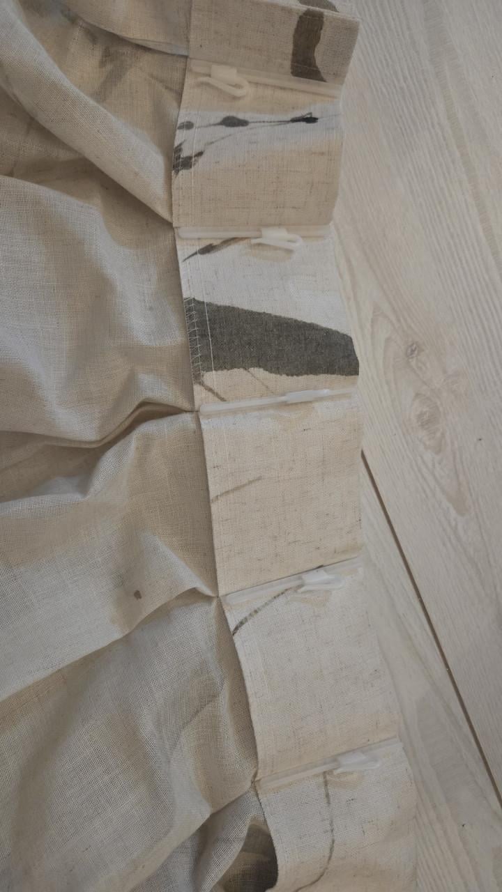 In between gordijnen