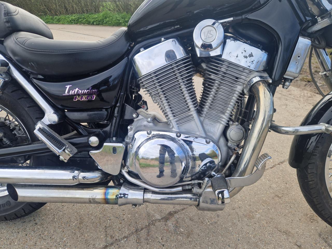 Dikke Suzuki intruder vs 1400