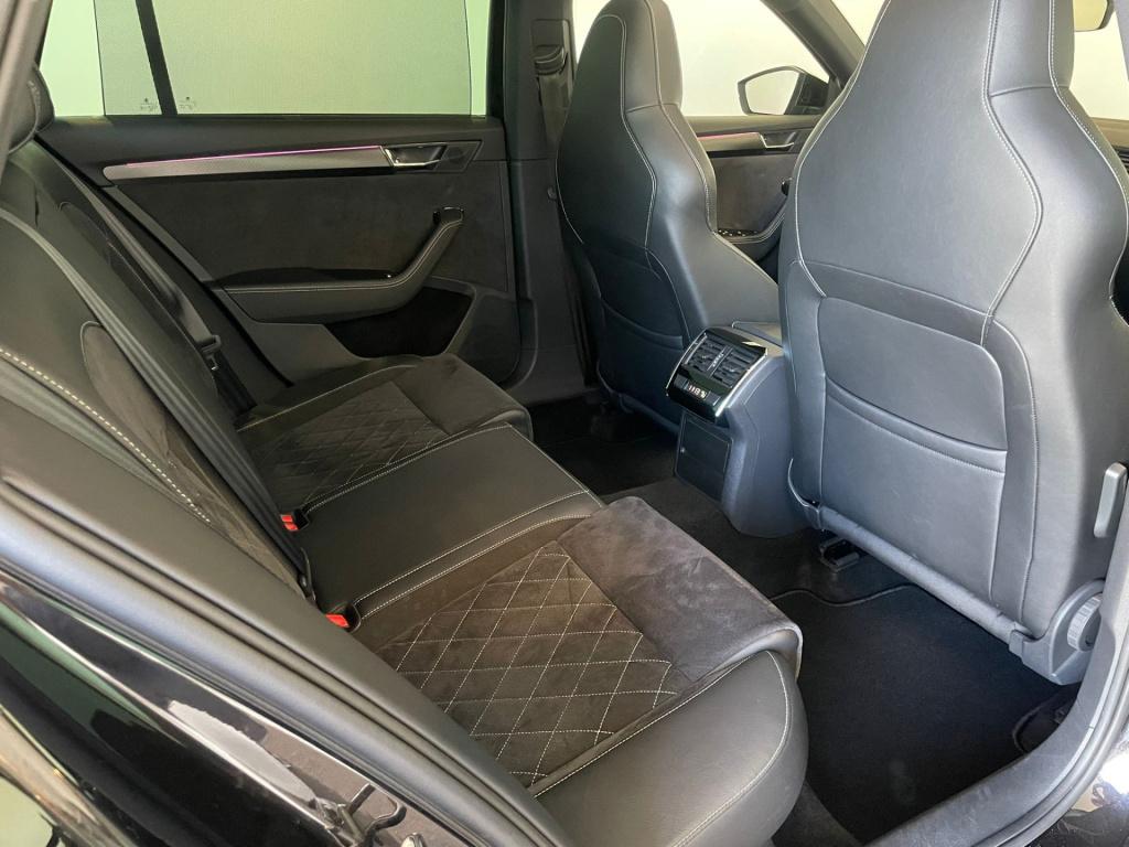 Skoda Superb combi 1.4 tsi iv sportline business