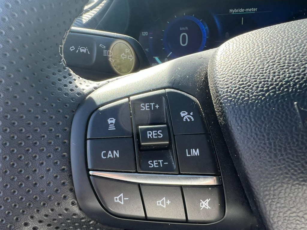 Ford Puma 1.0i ecoboost hybrid 125pk st-line vignale, pano, trekhaak