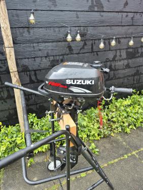 Suzuki 2.5 pk 4 takt kortstaart