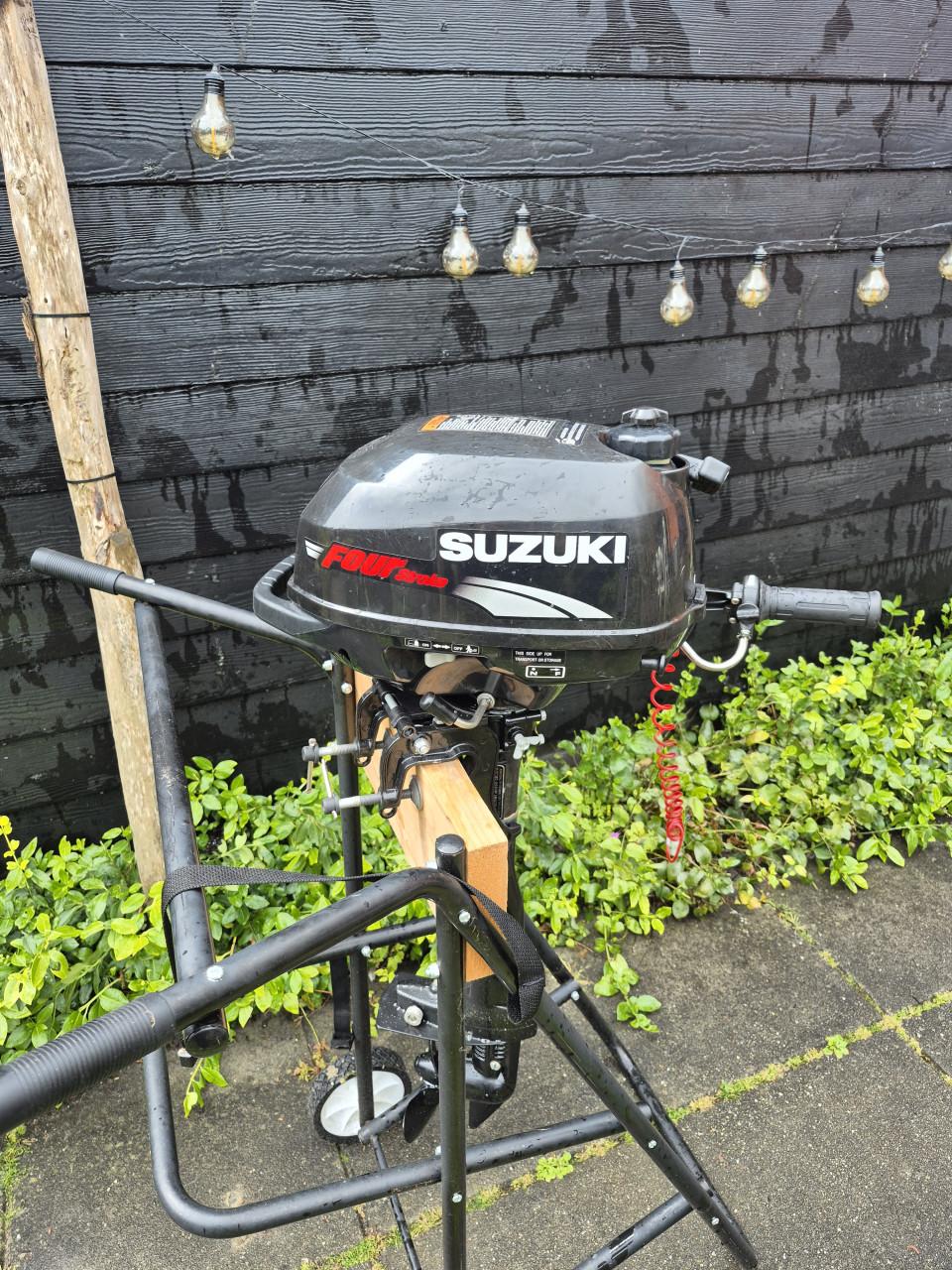 Suzuki 2.5 pk 4 takt kortstaart