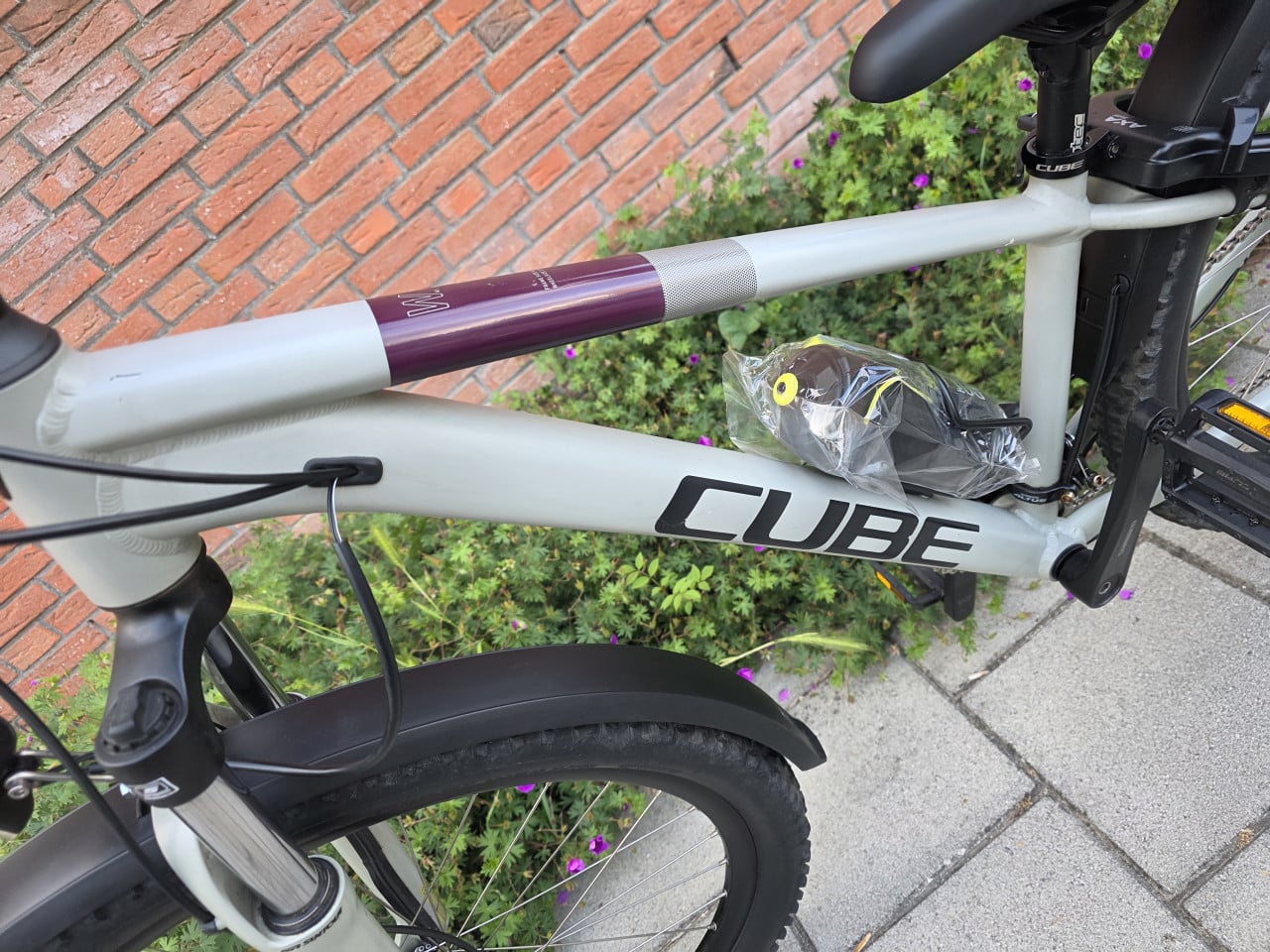 CUBE | ACCESS WS | 27.5 INCH | FRAME 35 CM | 2X8V | NETTE STAAT!