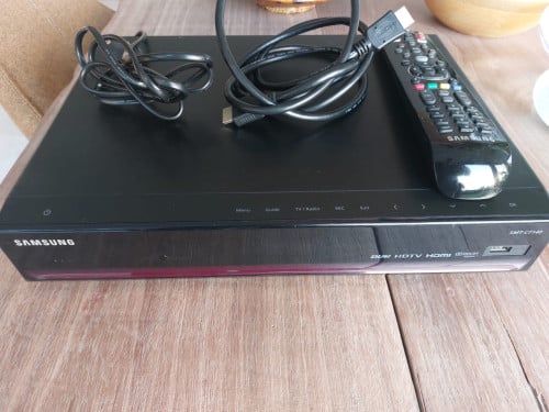 SAMSUNG SMT-C7140 / HUMAX HD Recorder - 500 GB