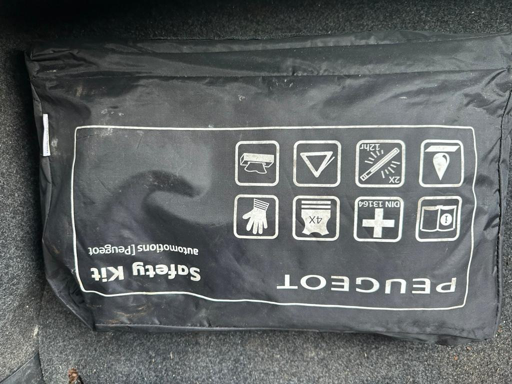 Peugeot 107 active 1.0, airco, carplay, jaar apk, beurt, garantie