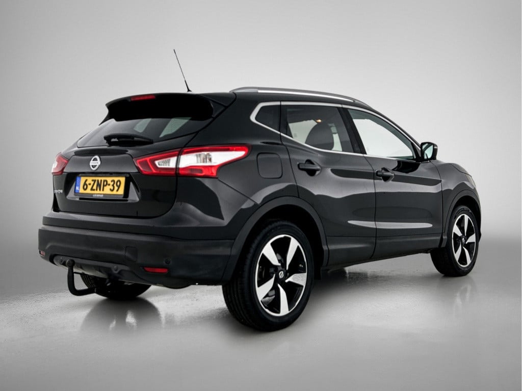Nissan Qashqai 1.2 connect edition | panoramadak | trekhaak |
