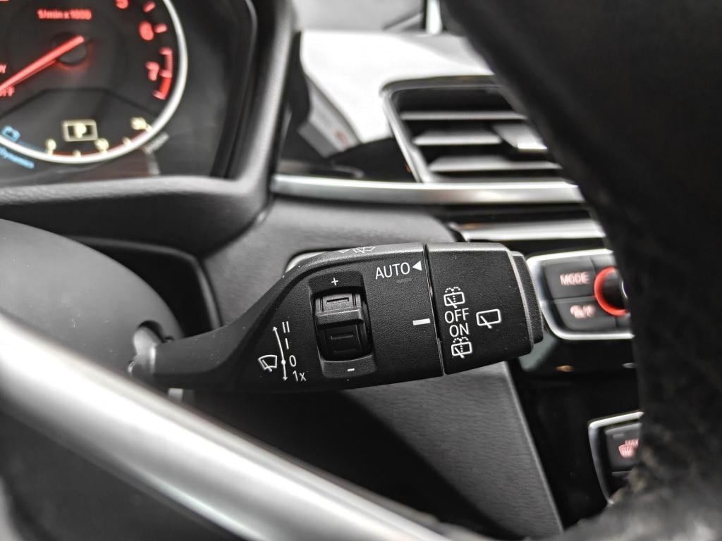 BMW X1 xdrive20i high executive pano/nette auto!