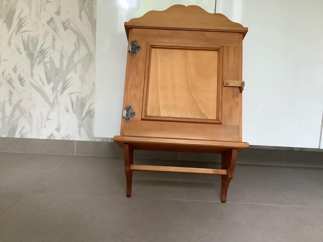 Wand kastje