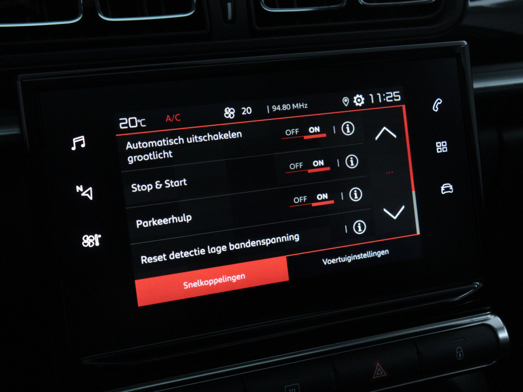 Citroen C3 puretech 82pk shine | rijklaar | apple carplay | lm velgen