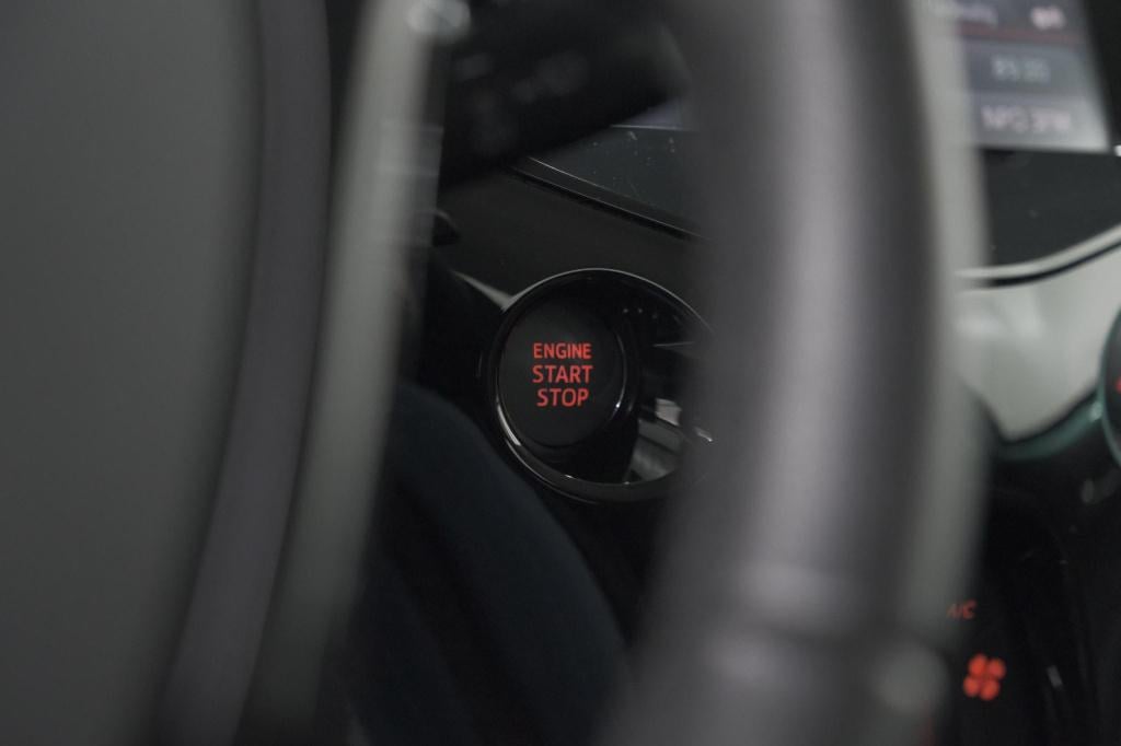Citroen C1 1.0 vti shine | automaat | apple carplay | climate control | key