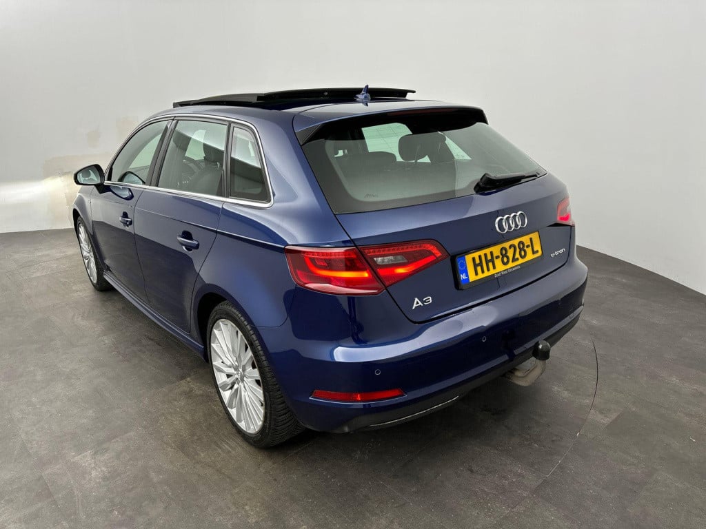 Audi A3 sportback 1.4 e-tron phev s-line pano acc lane