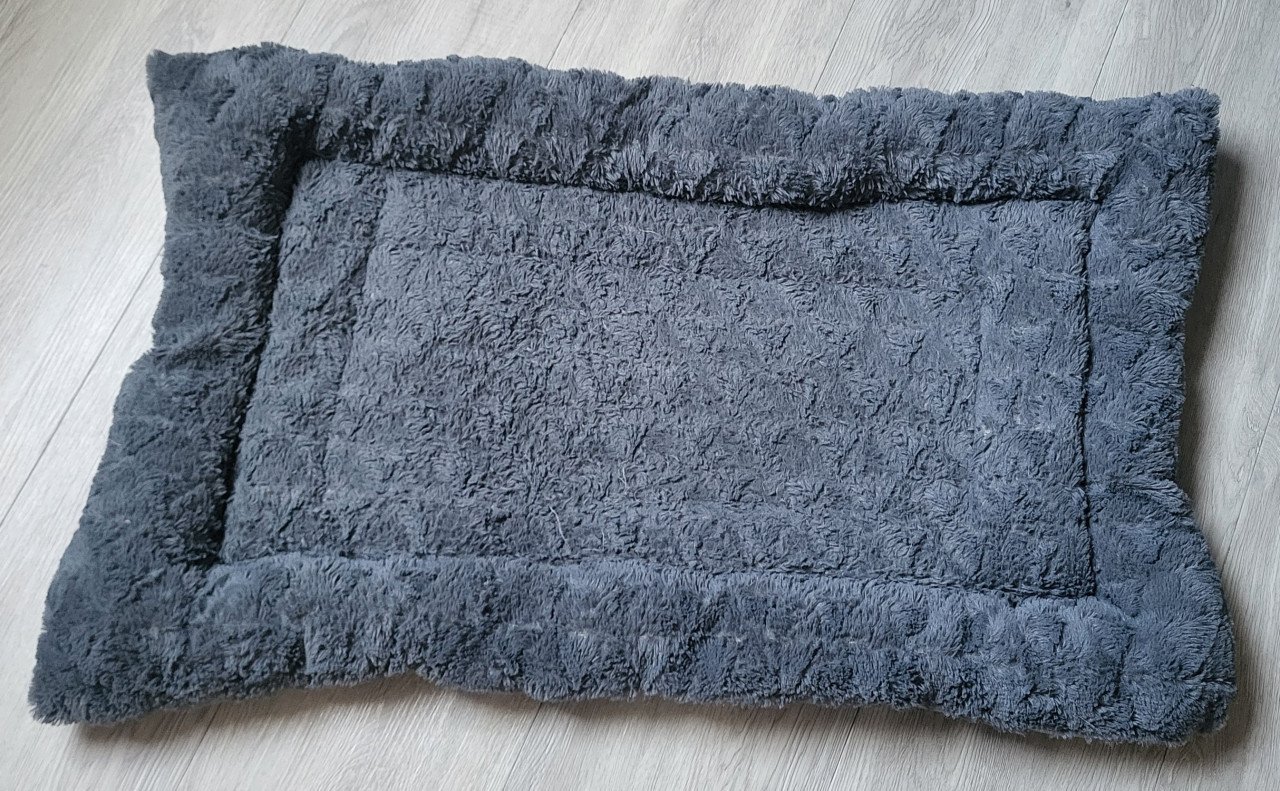 Bench met goed kussen 90cm inklapbaar draadkooi