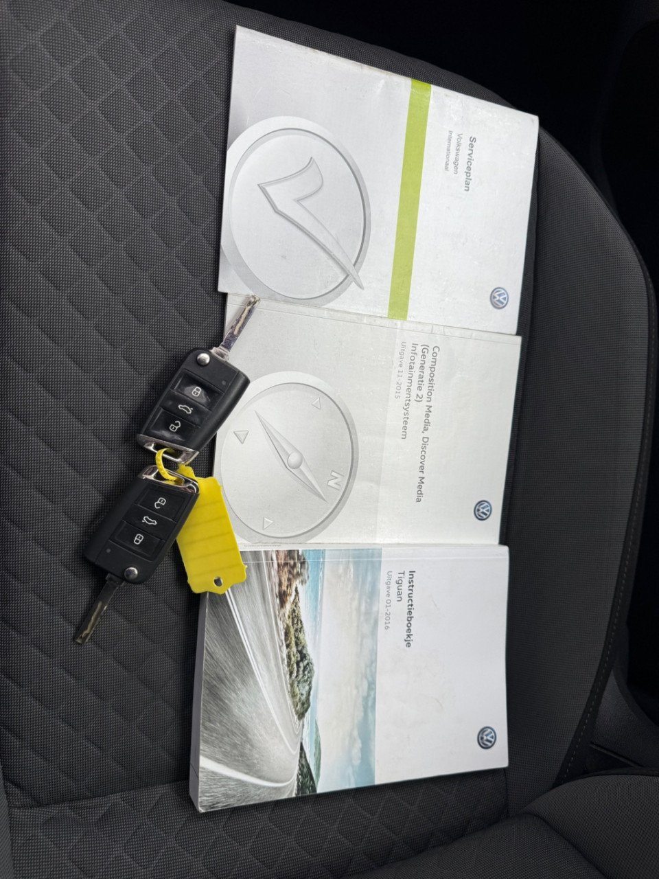 Volkswagen Tiguan 1.4 tsi connected series r line