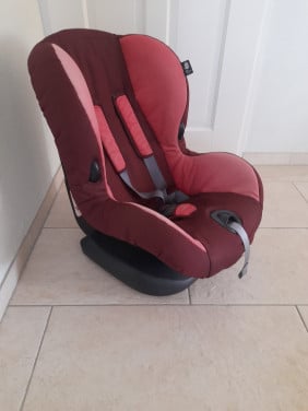 Maxi-cosi autostoel 9 / 18 KG  (in goede staat )
