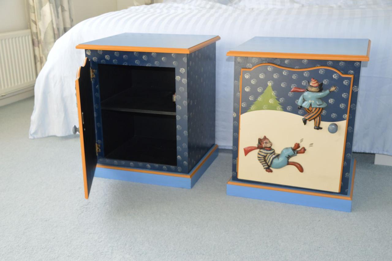 Unieke handbeschilderde nachtkastjes