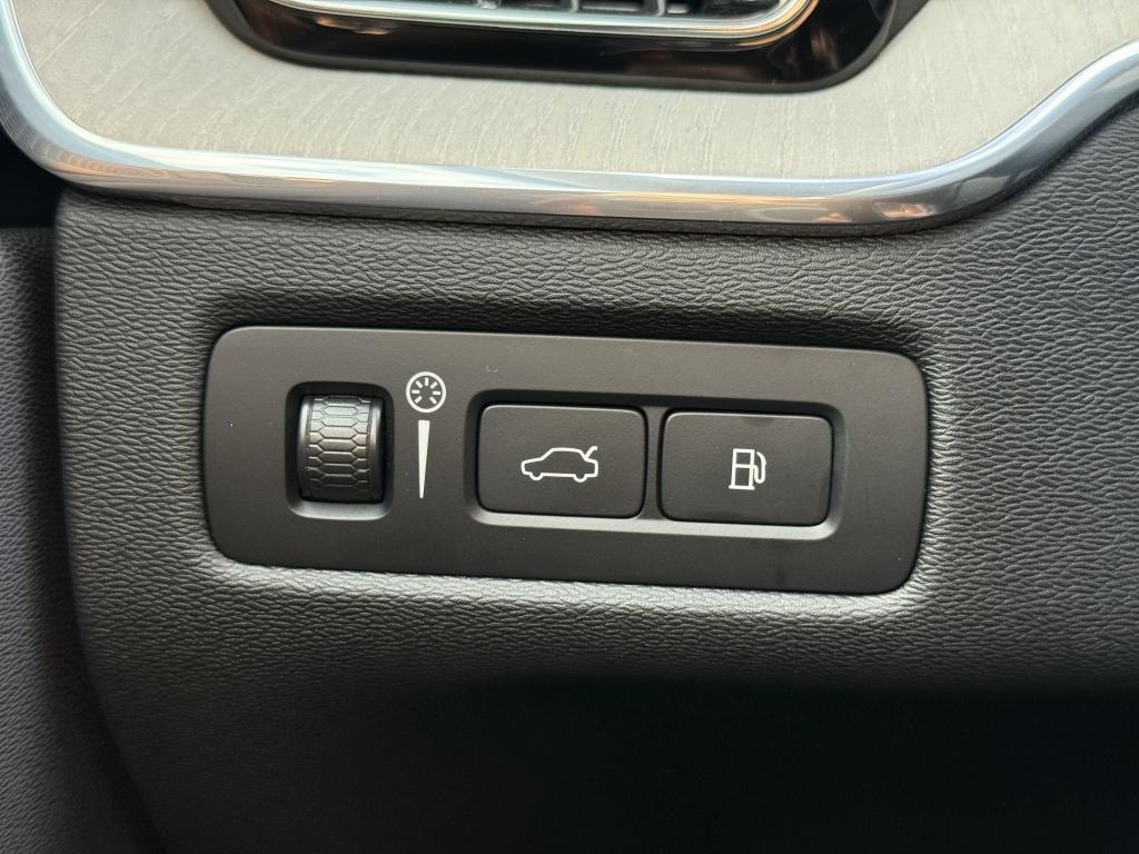 Volvo XC60 t8 390pk recharge inscription| panodak| adap.cruise| trekhaak| 3