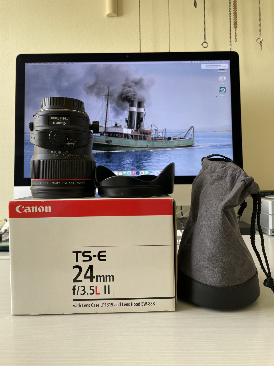 Canon Tilt & Shift lens