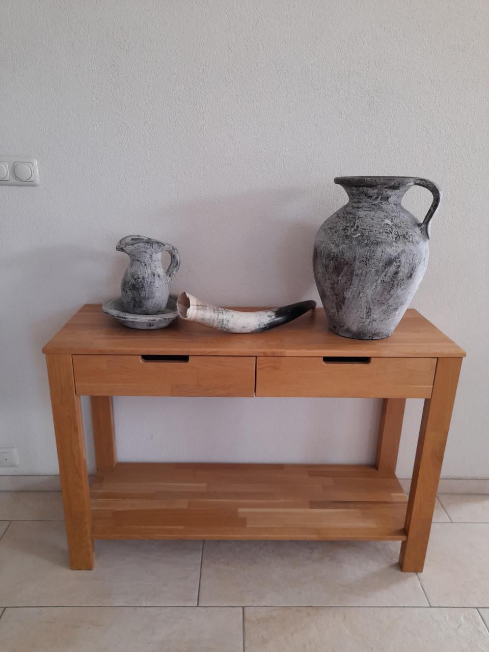 Mooie Side table  110 x 37 x 75H ( in goede nette staat)