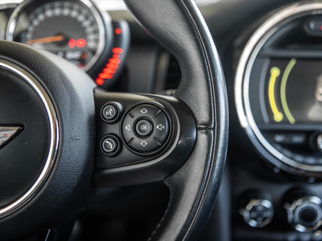 Mini One mini 1.2 102pk business | navigatie | bluetooth | park. sensoren |