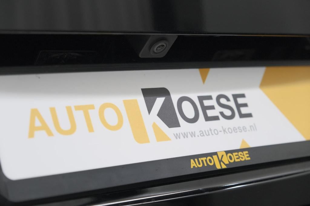Peugeot 3008 puretech 130 eat8 gt black pack | trekhaak | elektrische koffe