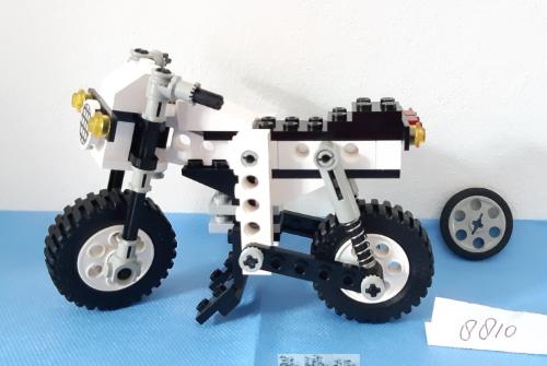 Lego Technic 8810:  Cafe Racer