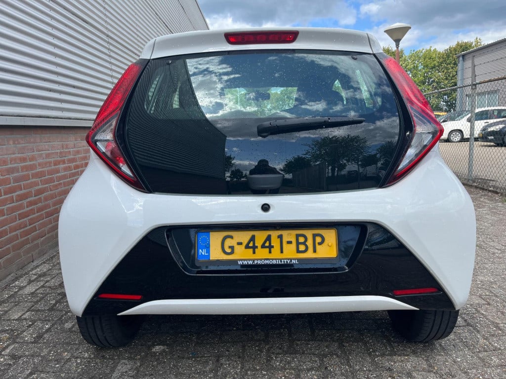 Toyota Aygo 1.0 vvt-i x-play limited | orig. nl | carplay | parkeercamera |